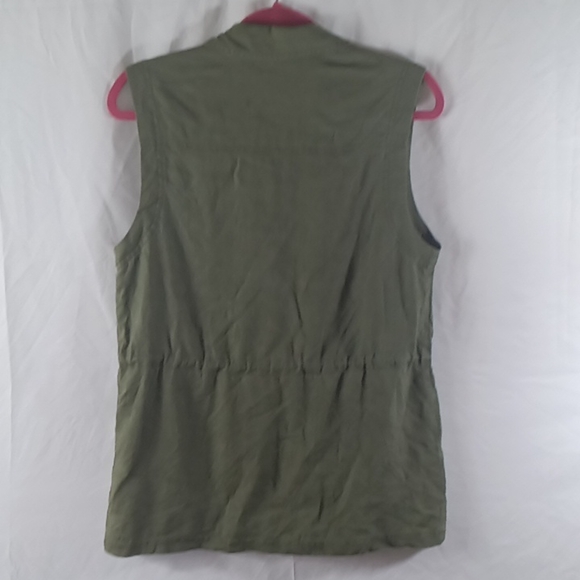 Women's forever 21 vest size medium - Picture 2 of 2